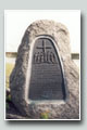Obelisk na miejscu spoczynku do 1991r. Sióstr Nazaretanek